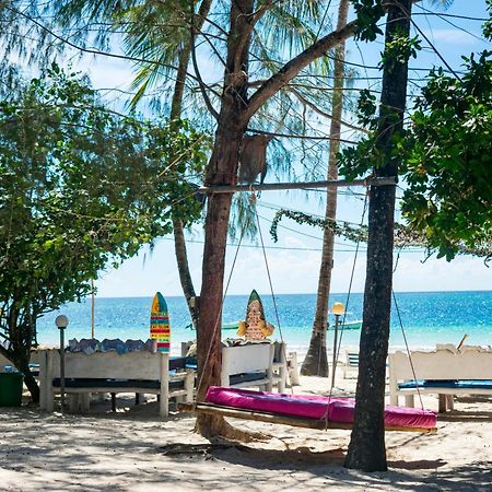 Soul Breeze Beach Resort 迪亚尼海滩 外观 照片