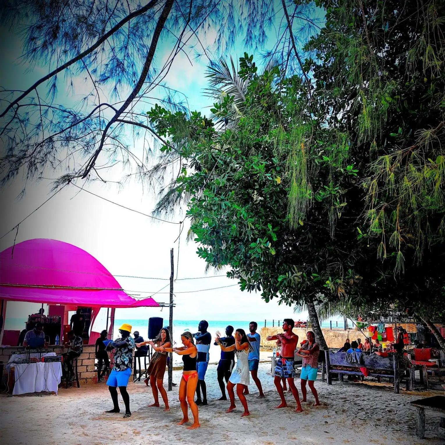 Soul Breeze Beach Resort 迪亚尼海滩 外观 照片