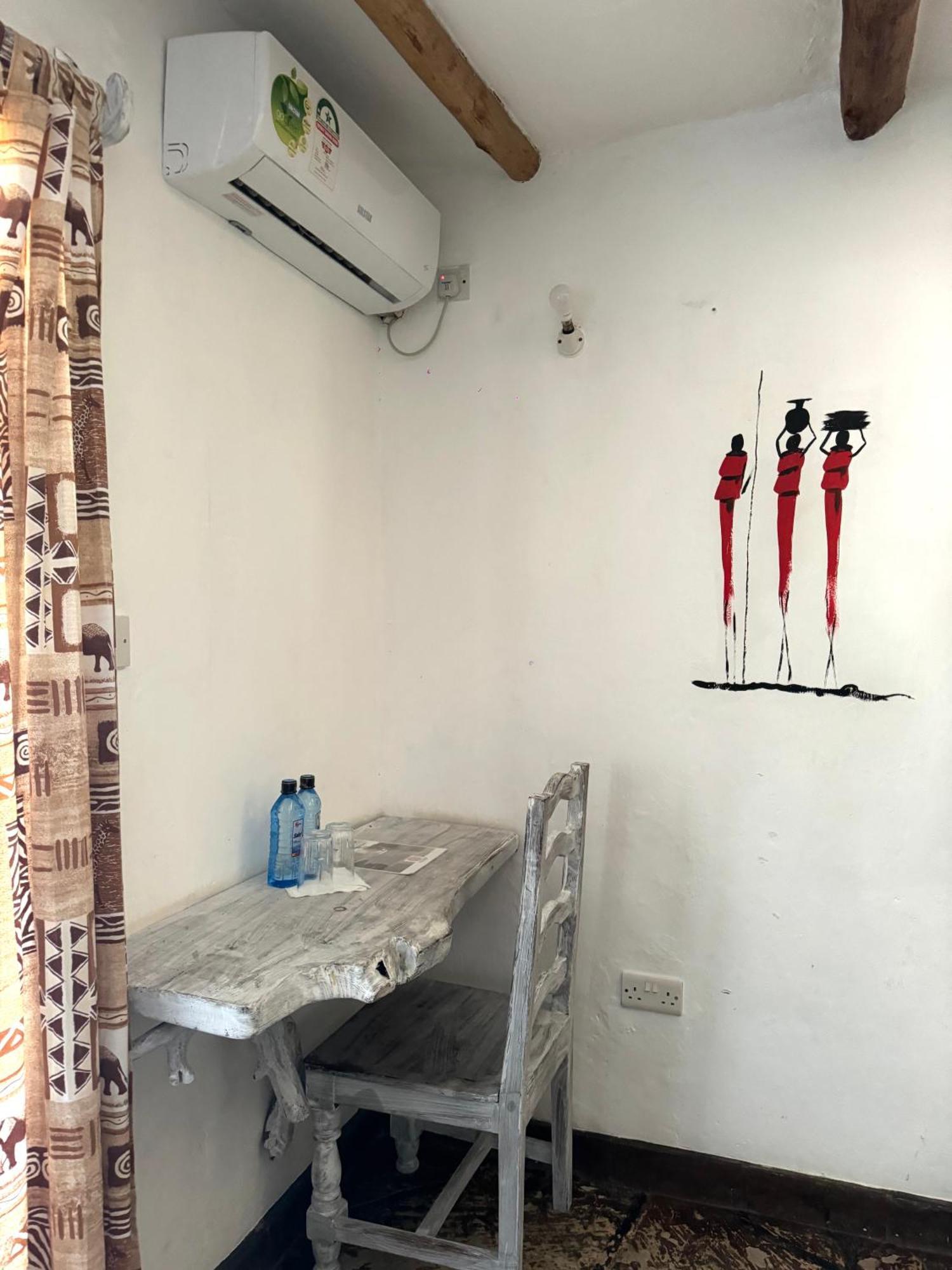 Soul Breeze Beach Resort 迪亚尼海滩 外观 照片