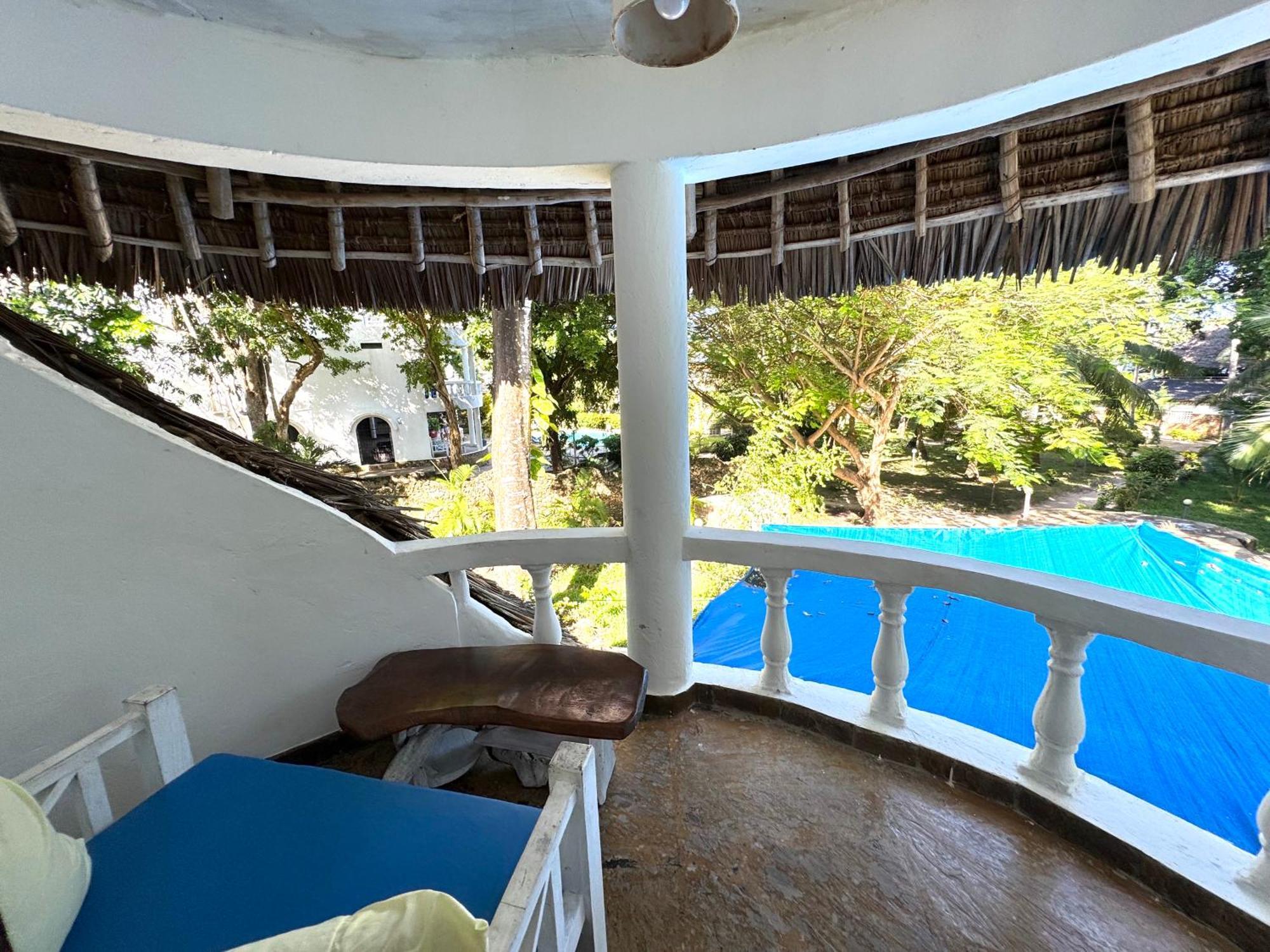 Soul Breeze Beach Resort 迪亚尼海滩 外观 照片
