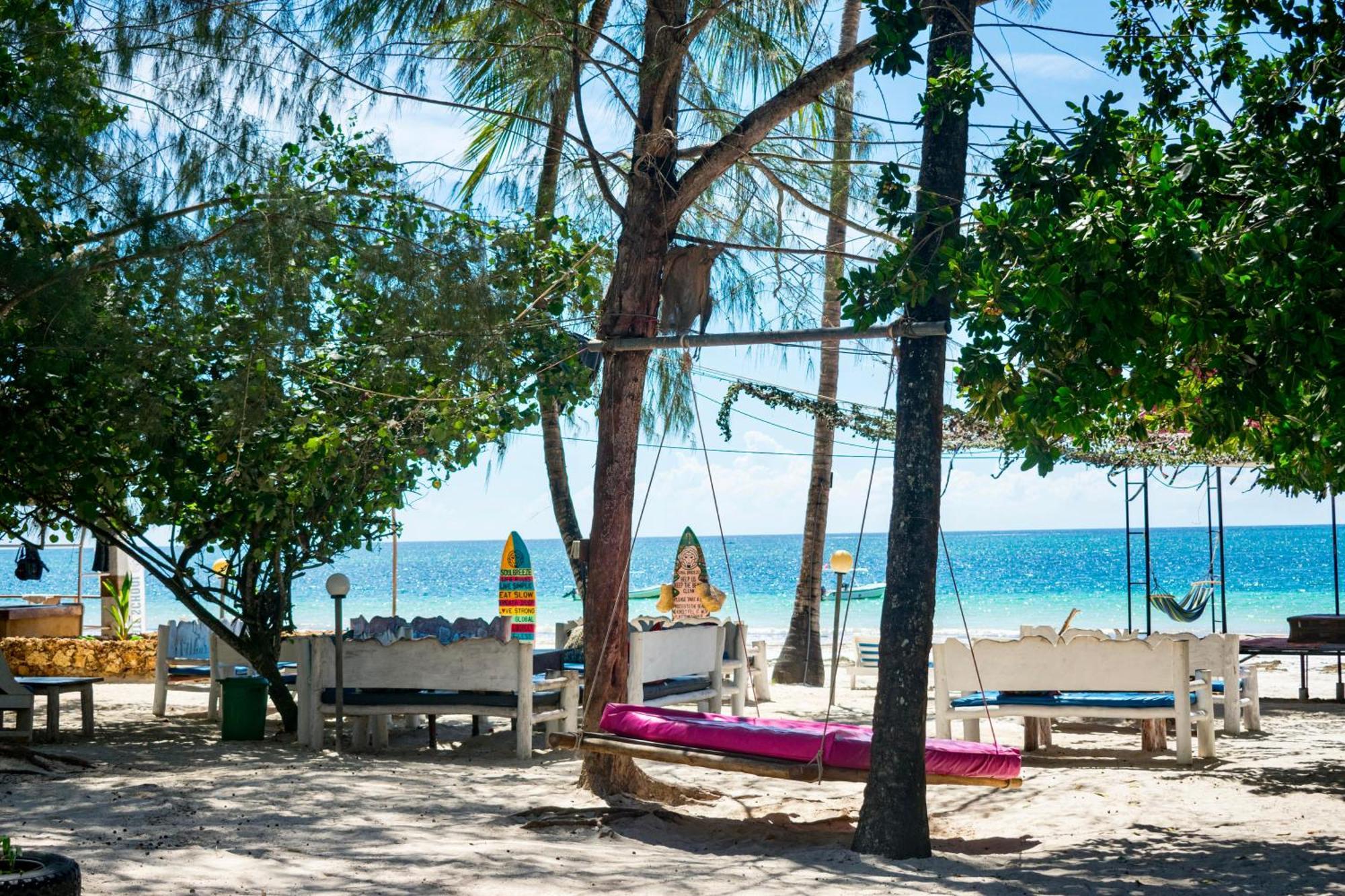 Soul Breeze Beach Resort 迪亚尼海滩 外观 照片