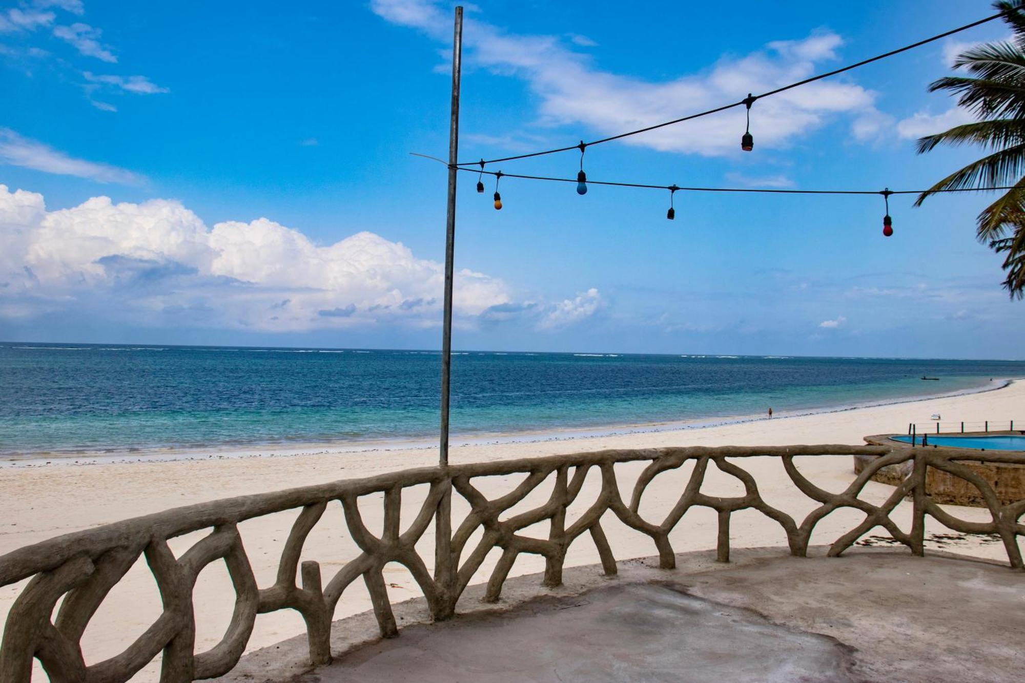 Soul Breeze Beach Resort 迪亚尼海滩 外观 照片