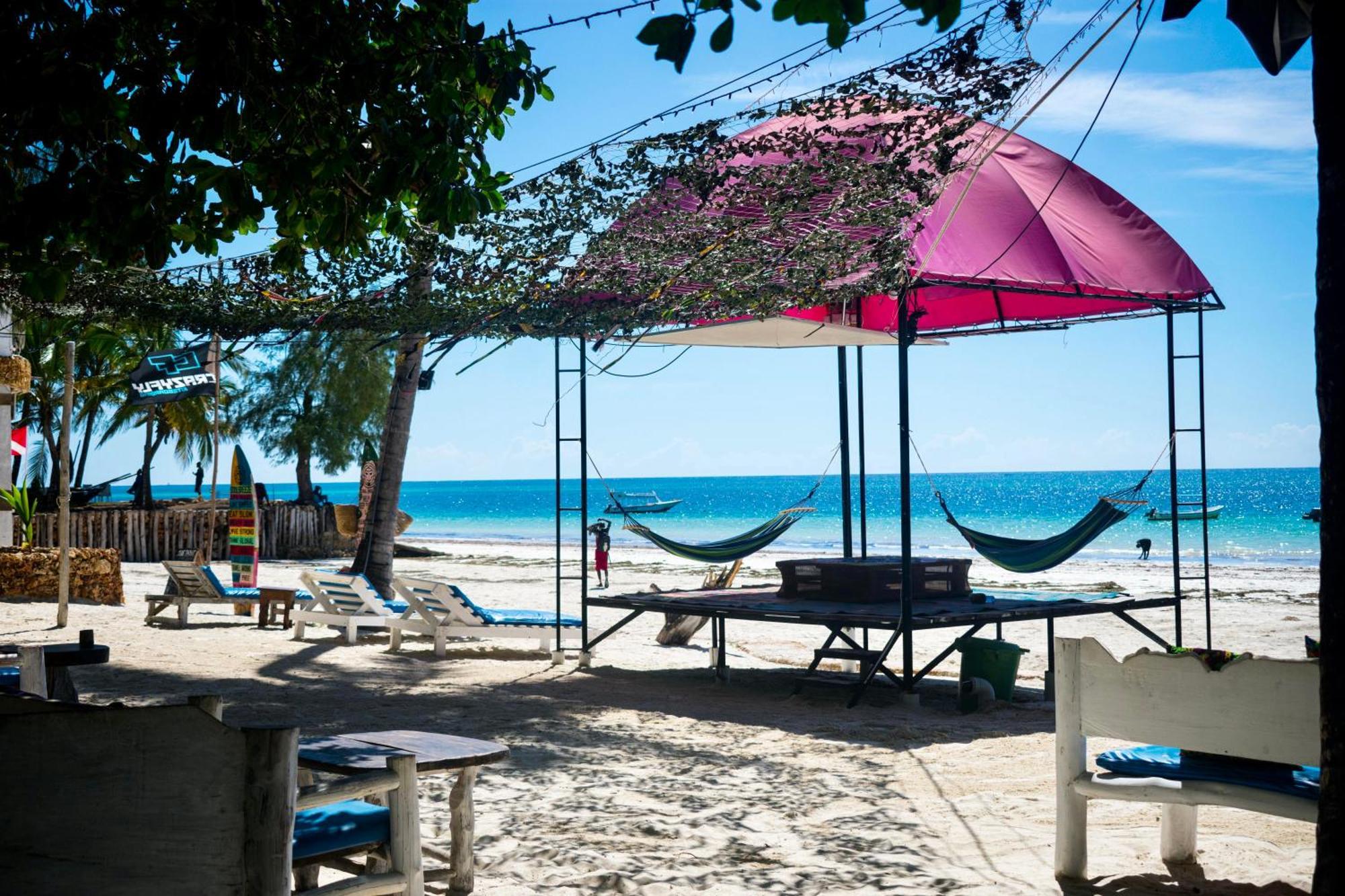 Soul Breeze Beach Resort 迪亚尼海滩 外观 照片